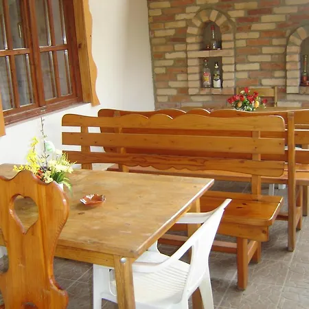Oreg Harcsa Vendeghaz